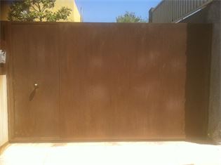 PUERTA EN CHAPA CORTEN SIN TRATAR
